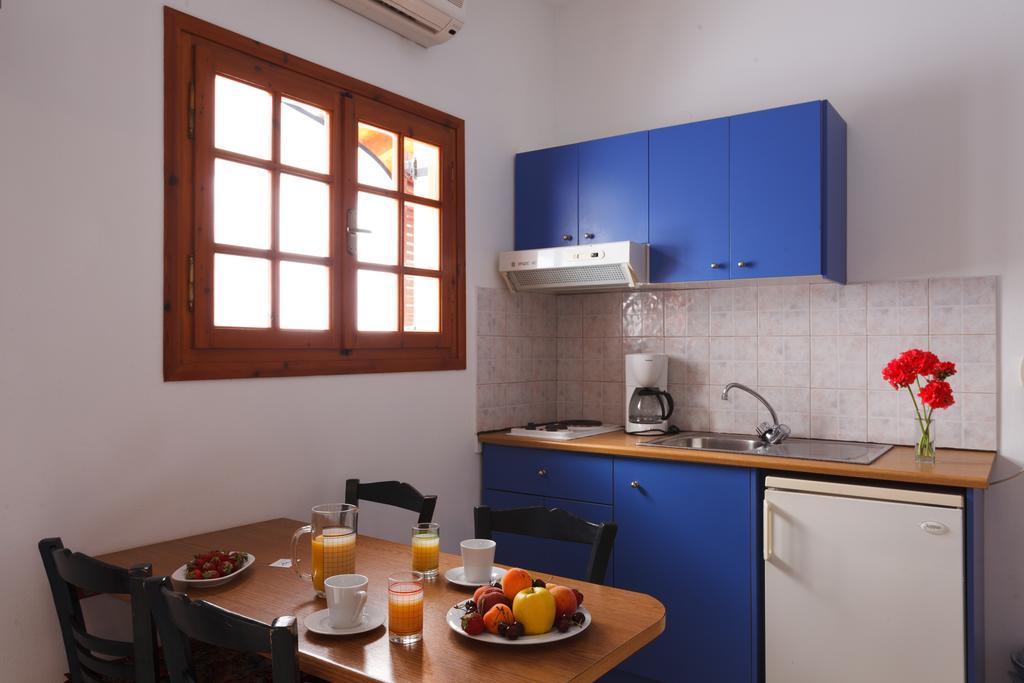 פלאקיאס Flisvos Rooms חדר תמונה